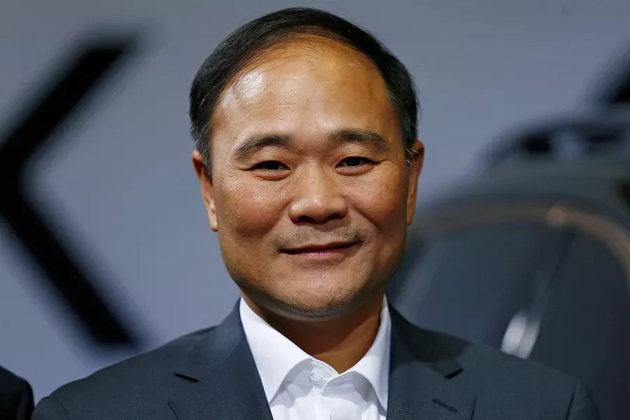 Ли Шуфу: деревенский парень, который построил Geely, купил Volvo и влез в Mercedes и Aston Martin